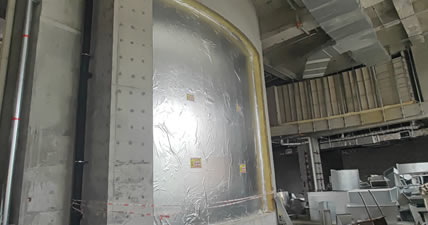 上海五星级酒店超大亚克力鱼缸施工现场
